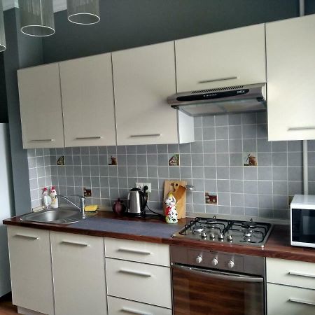 Stylish Apartment In The Gold Square Of Almaty Exterior photo